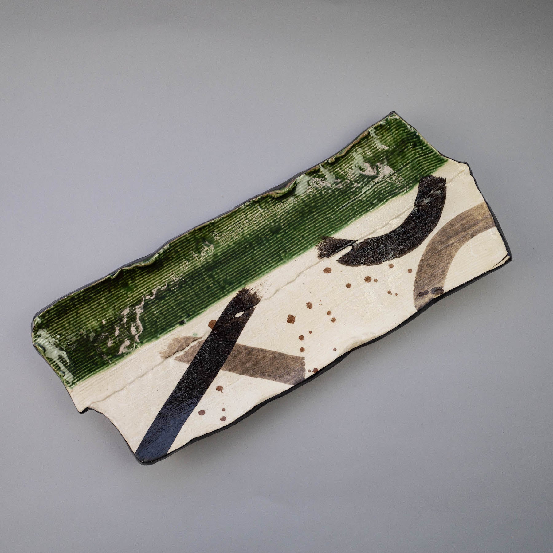 Oribe Brush 37cm Legged Plate