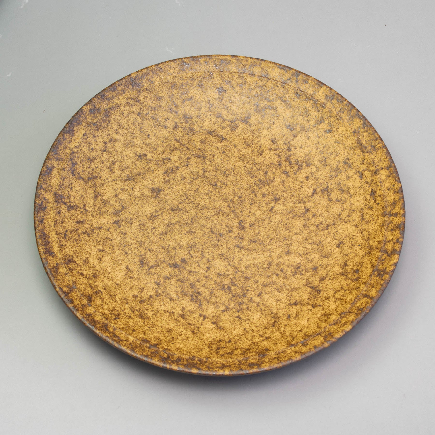 EKI Brown Round Plate