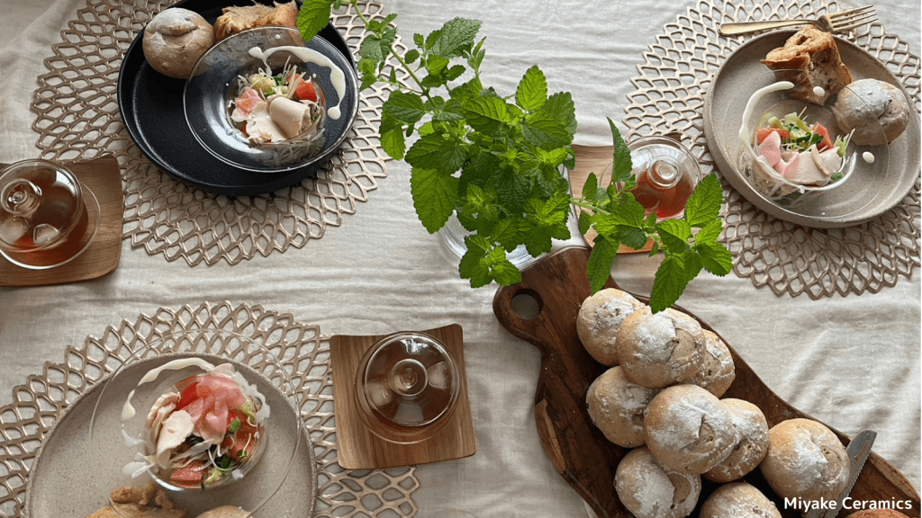 Mino Ware for Bread? Yes, It Works Beautifully!