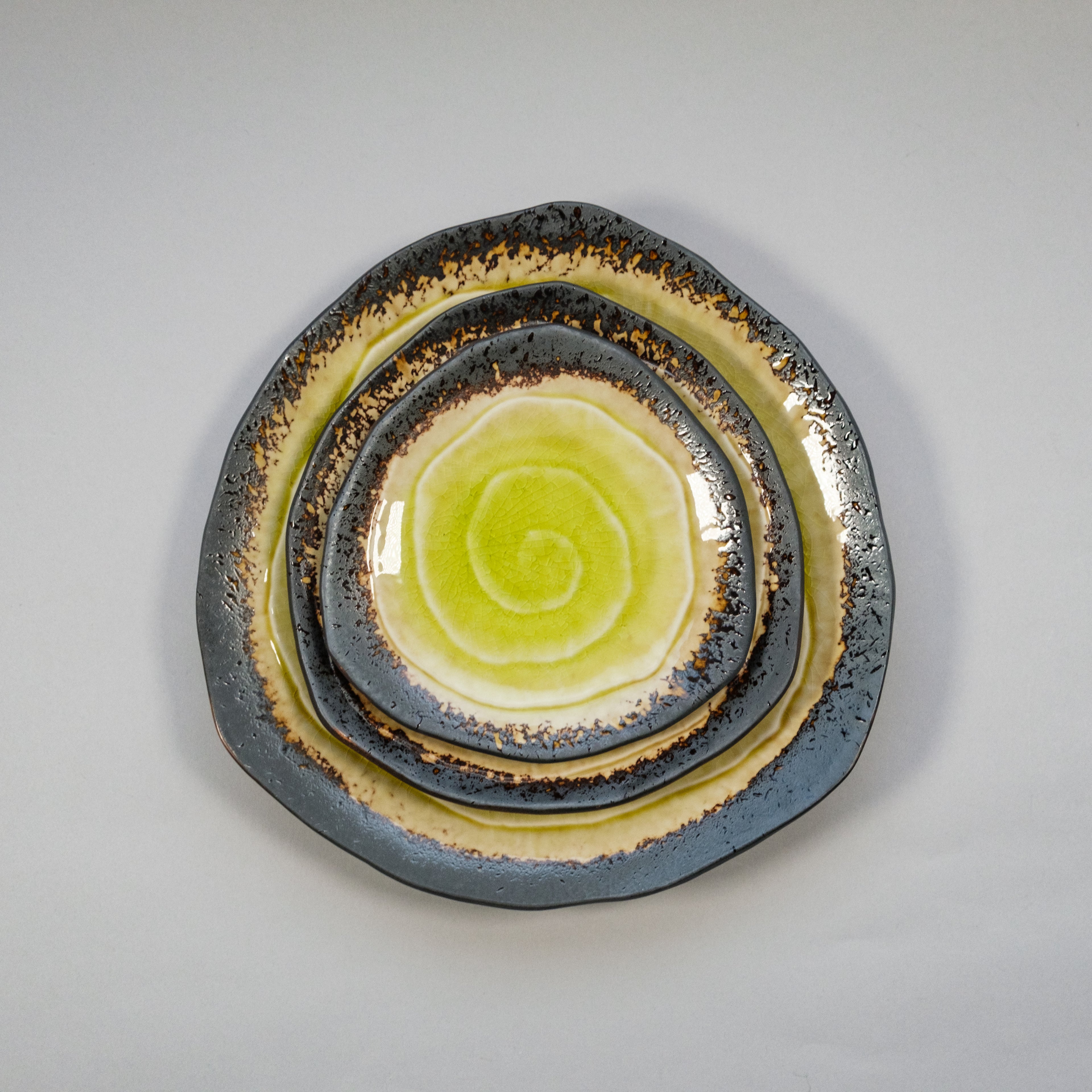 Hiwa Yellow Triangle Plate