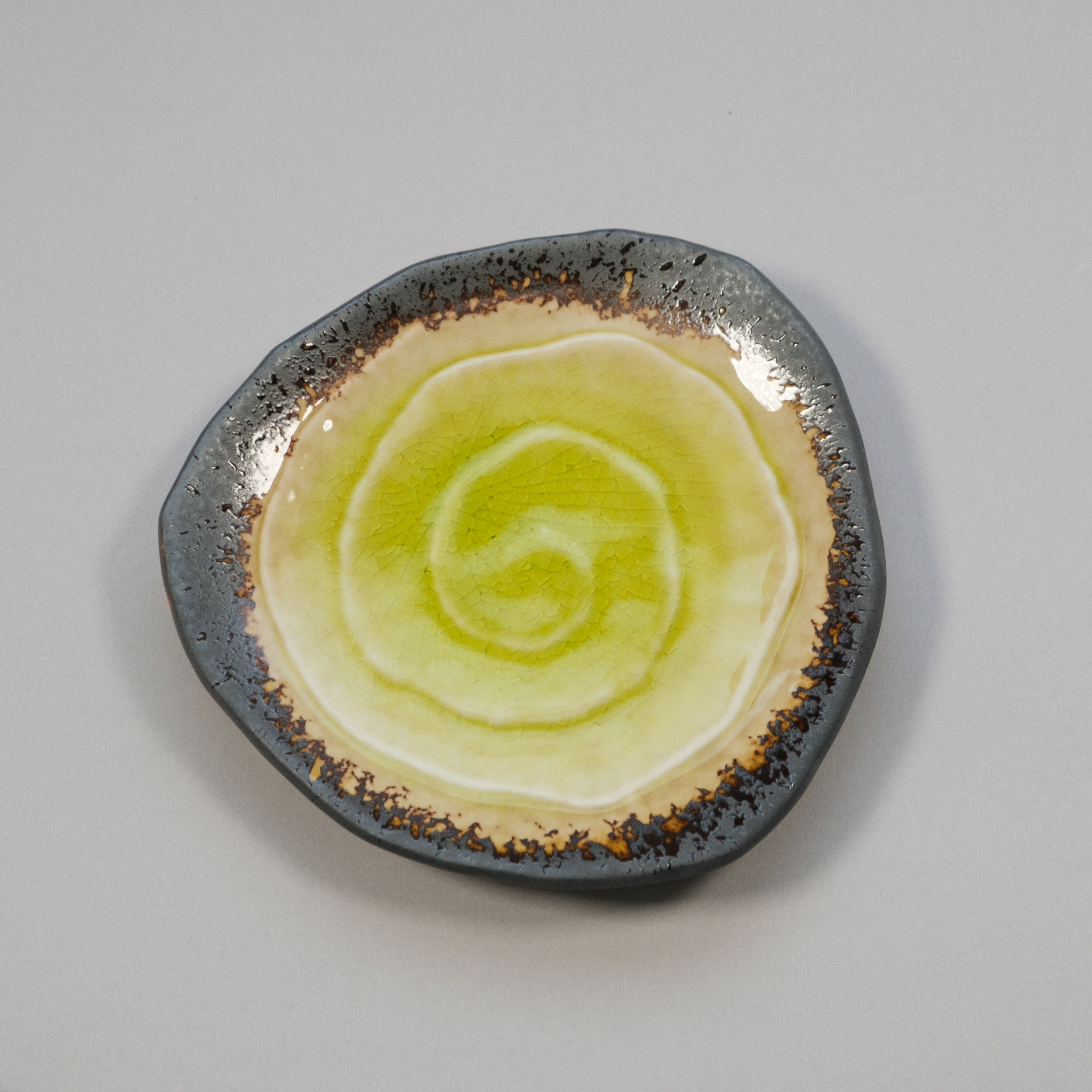 Hiwa Yellow Triangle Plate