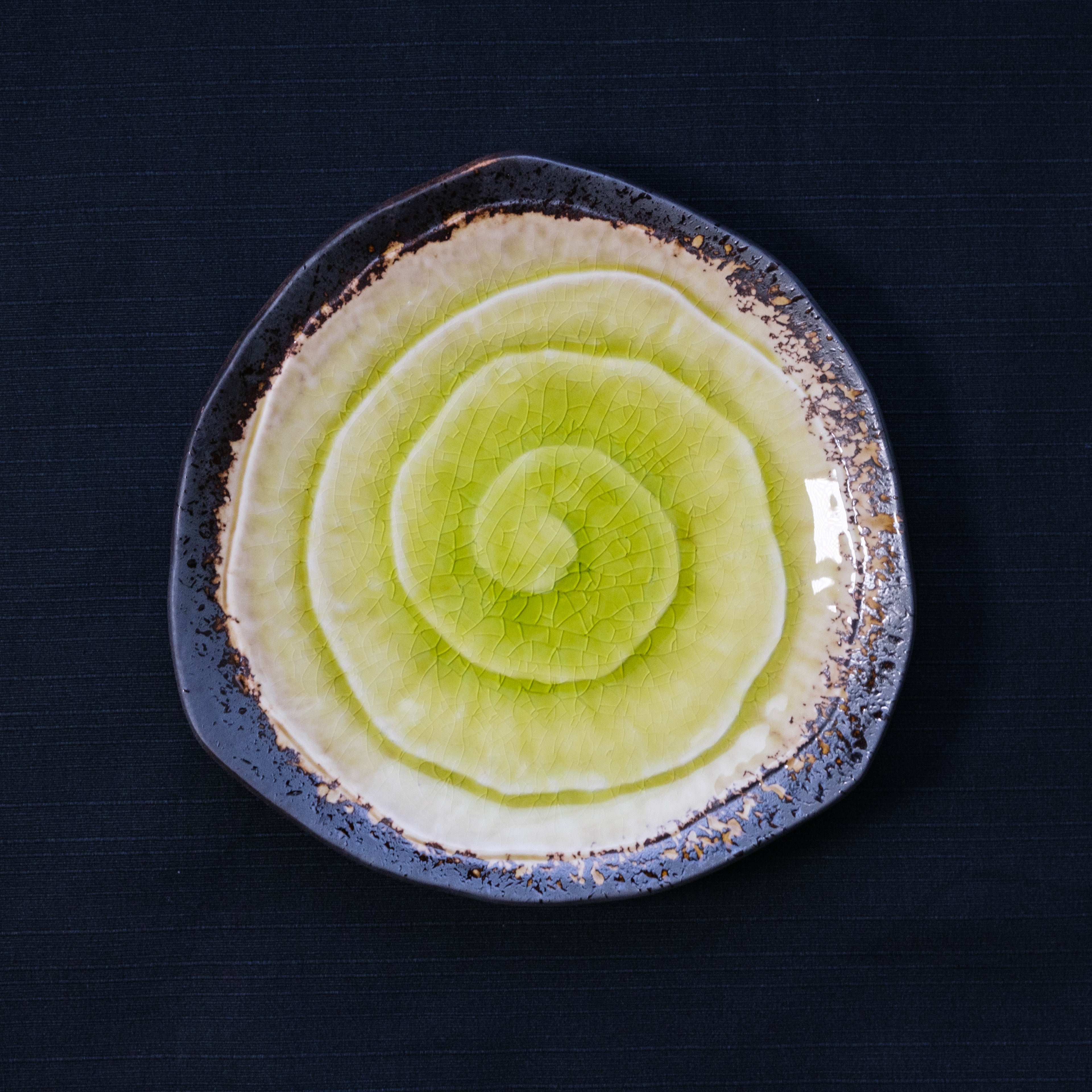 Hiwa Yellow Triangle Plate