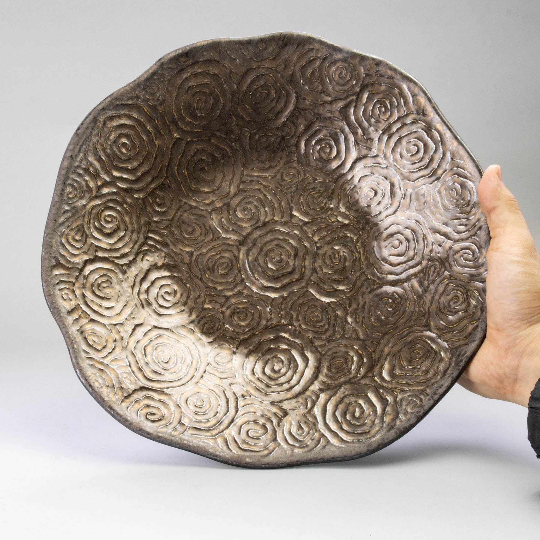 Gold Kessho D28cm UZUMAKI Plate