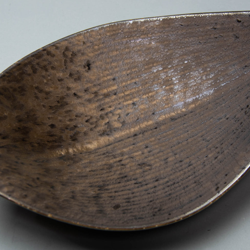 Gold Kessho 26cm Leaf Plate
