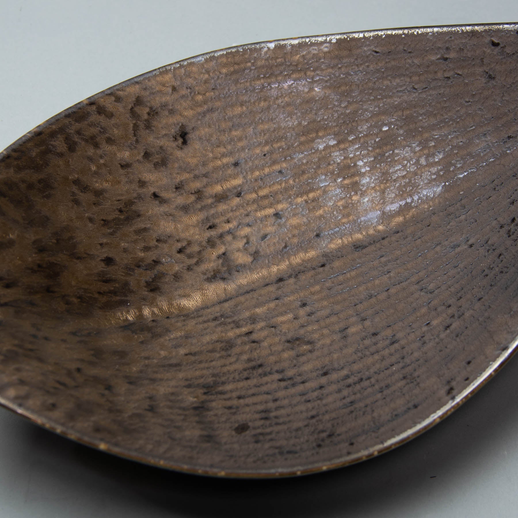 Gold Kessho 26cm Leaf Plate