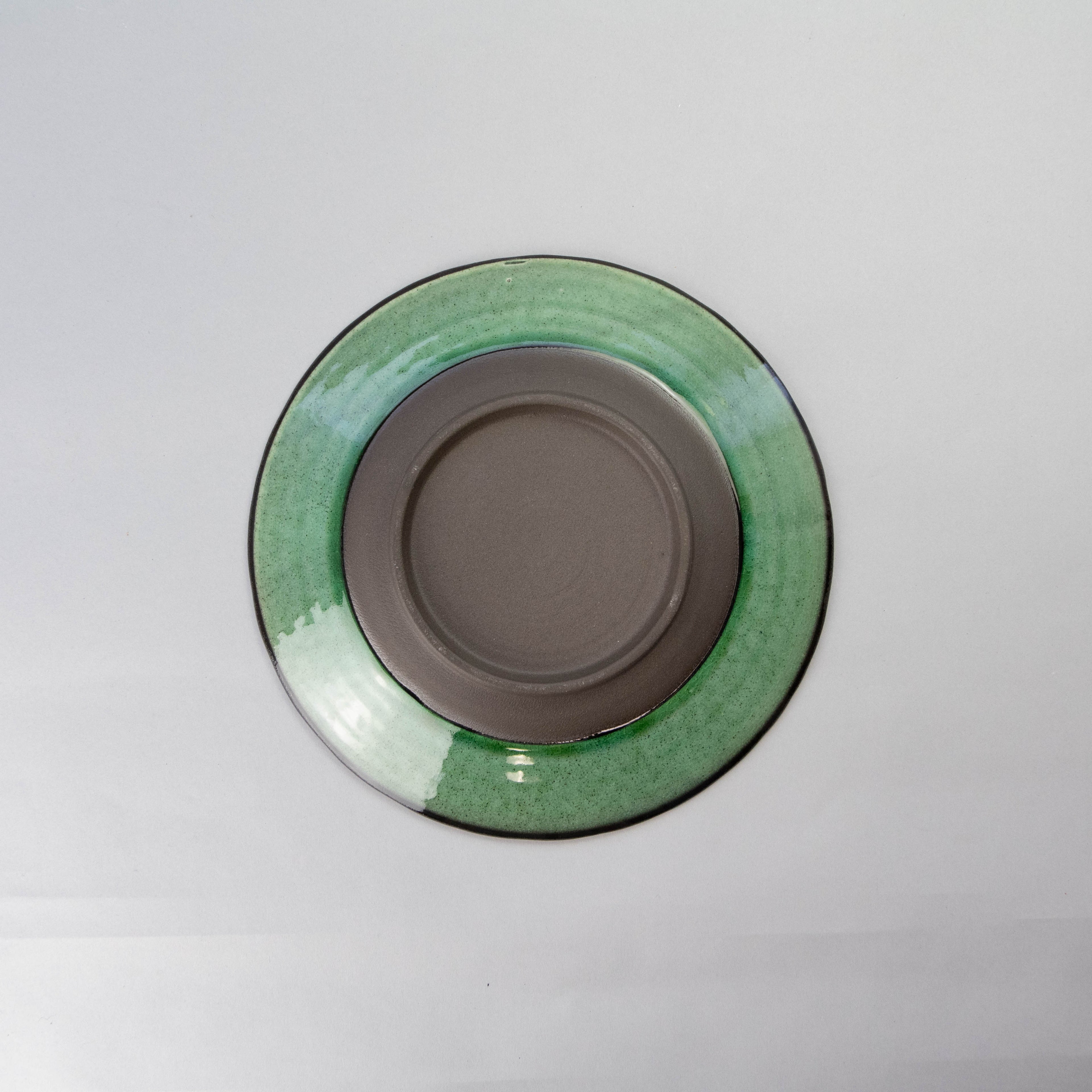 SHINOGI 22.5cm Green Plate