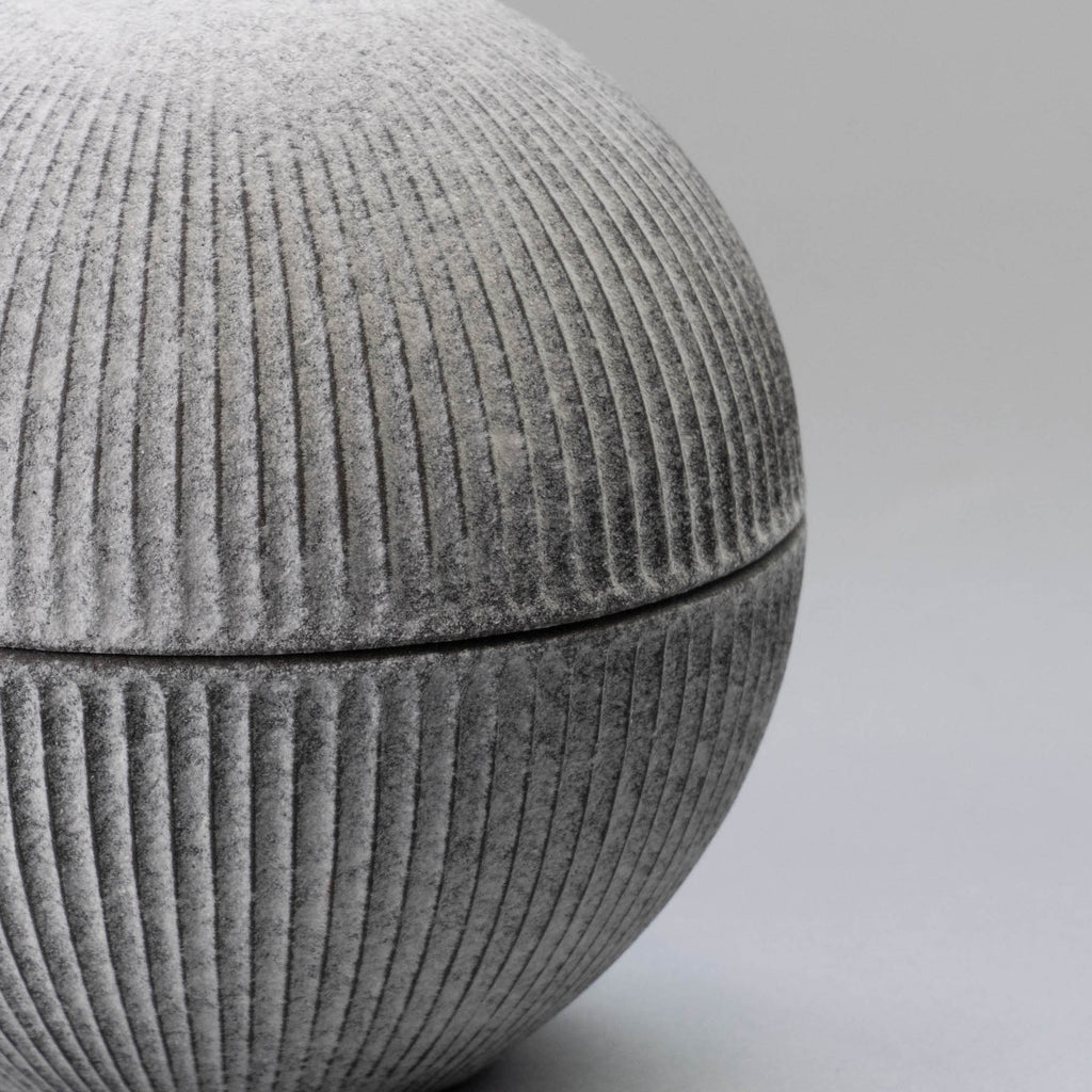 AWAYUKI Shinogi Lidded Bowl