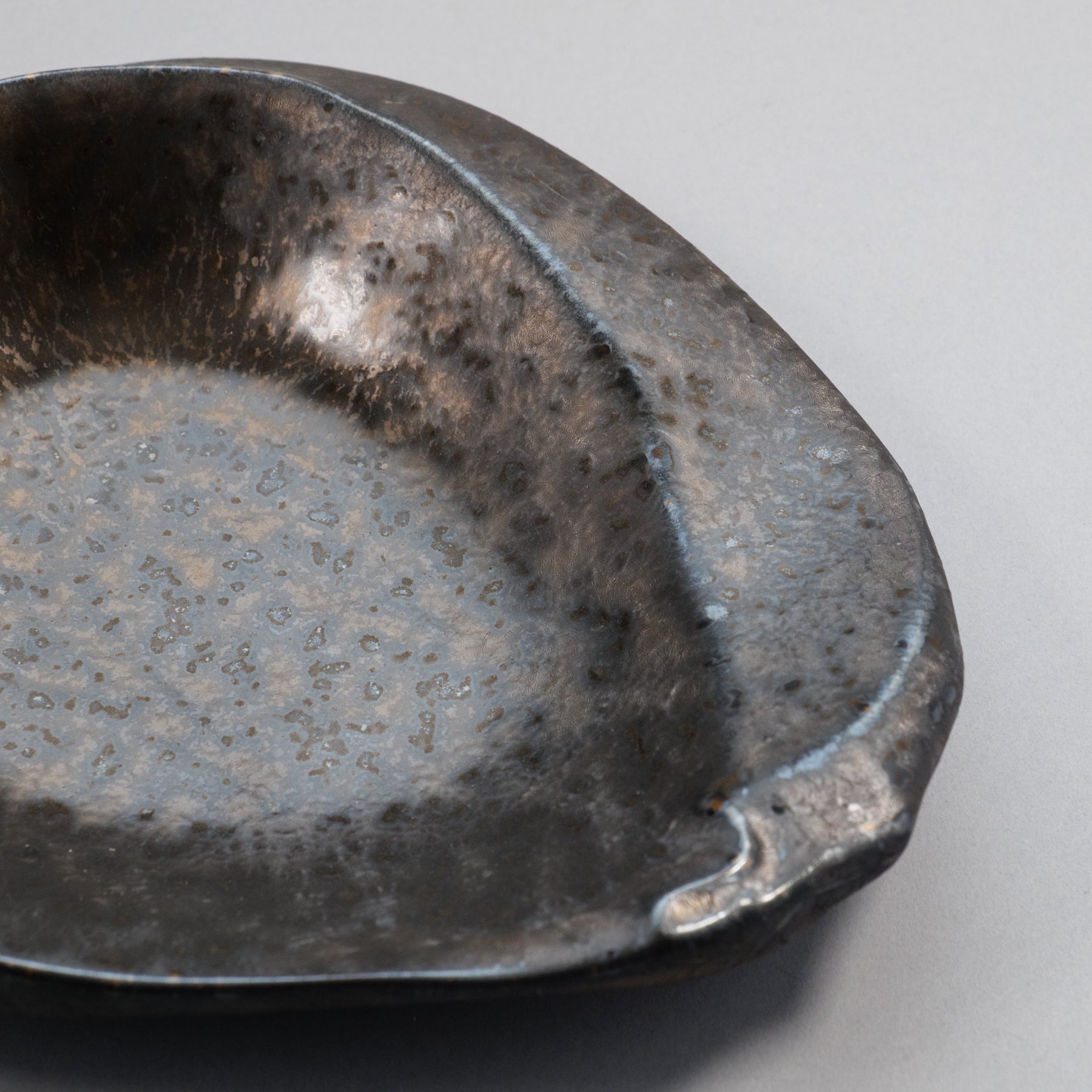 Gold Kessho 21cm Shell Plate