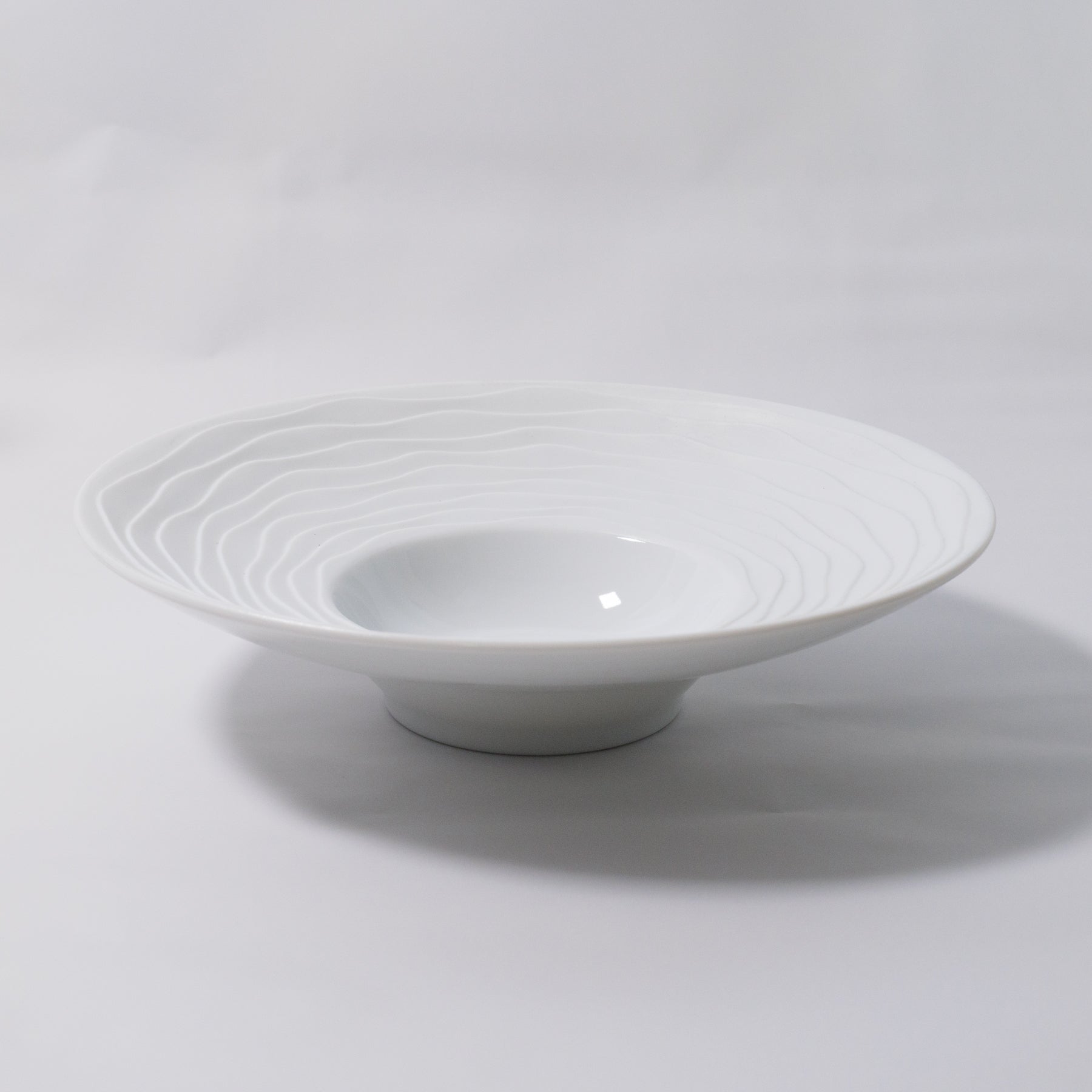 Vague 23cm Wide Rim Bowl