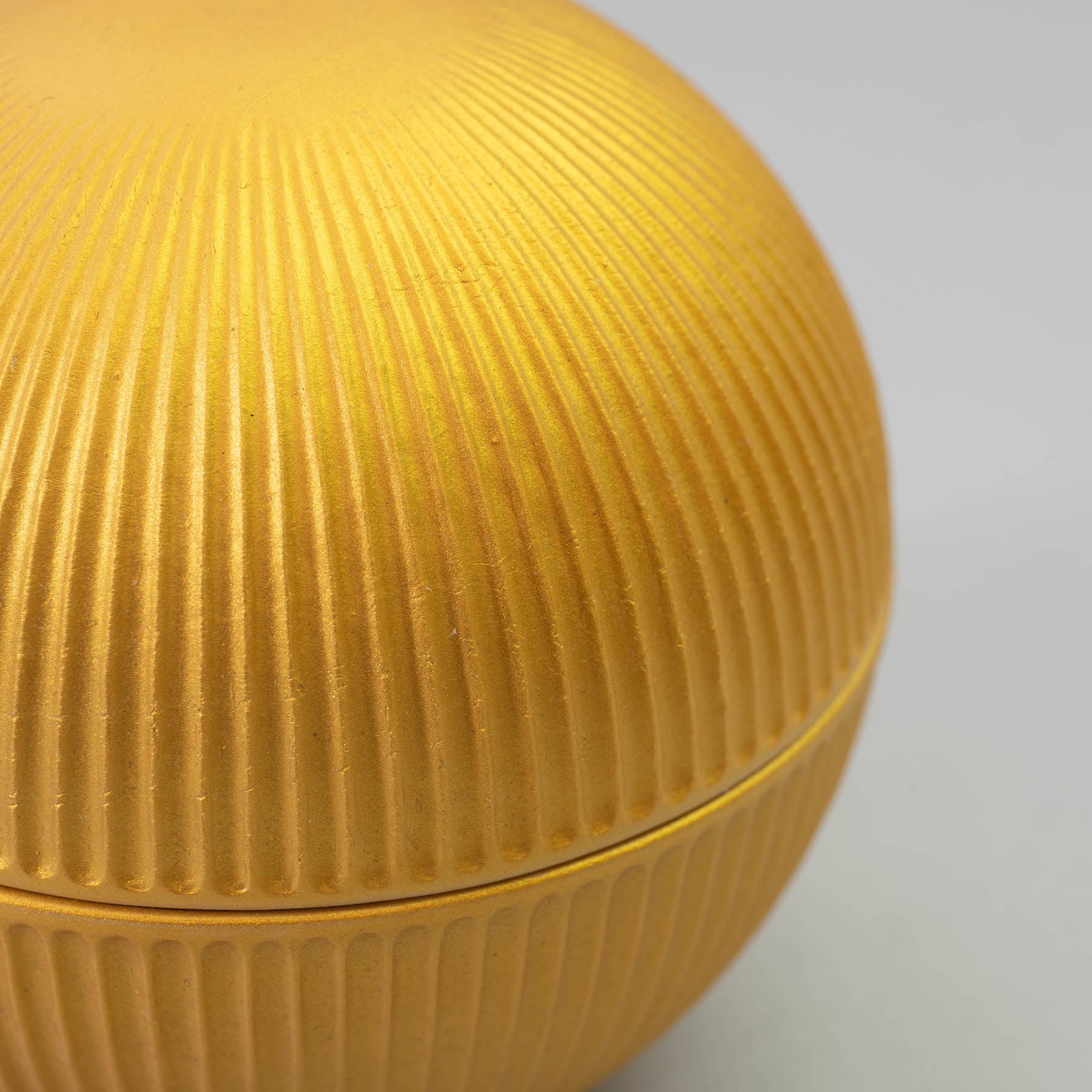 KOGANE Shinogi Lidded Bowl