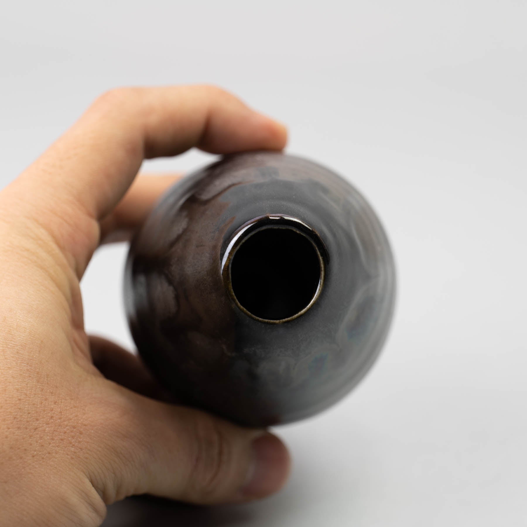 IRON KESSHO Tear Drop Vase
