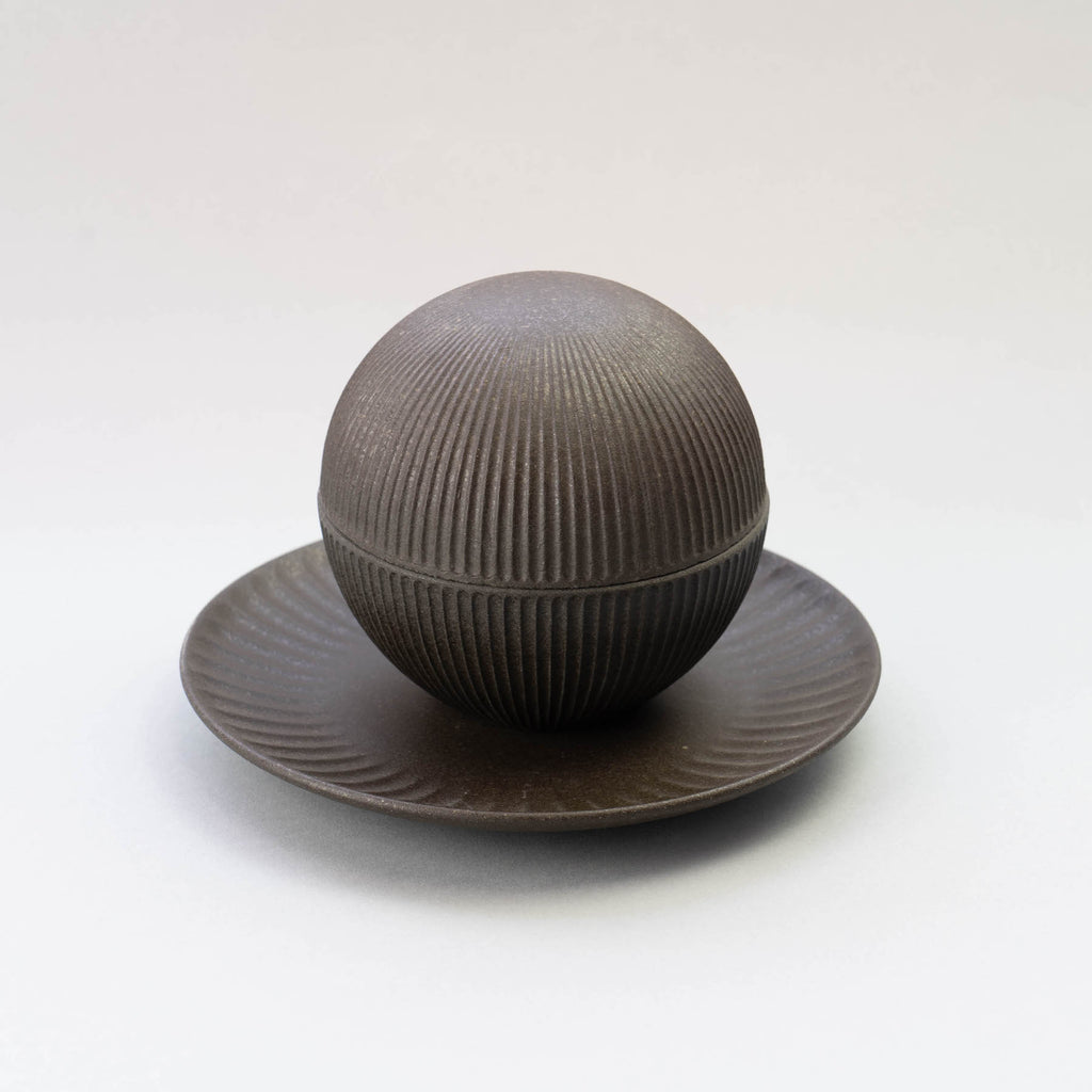KOKUTAN Shinogi Lidded Bowl