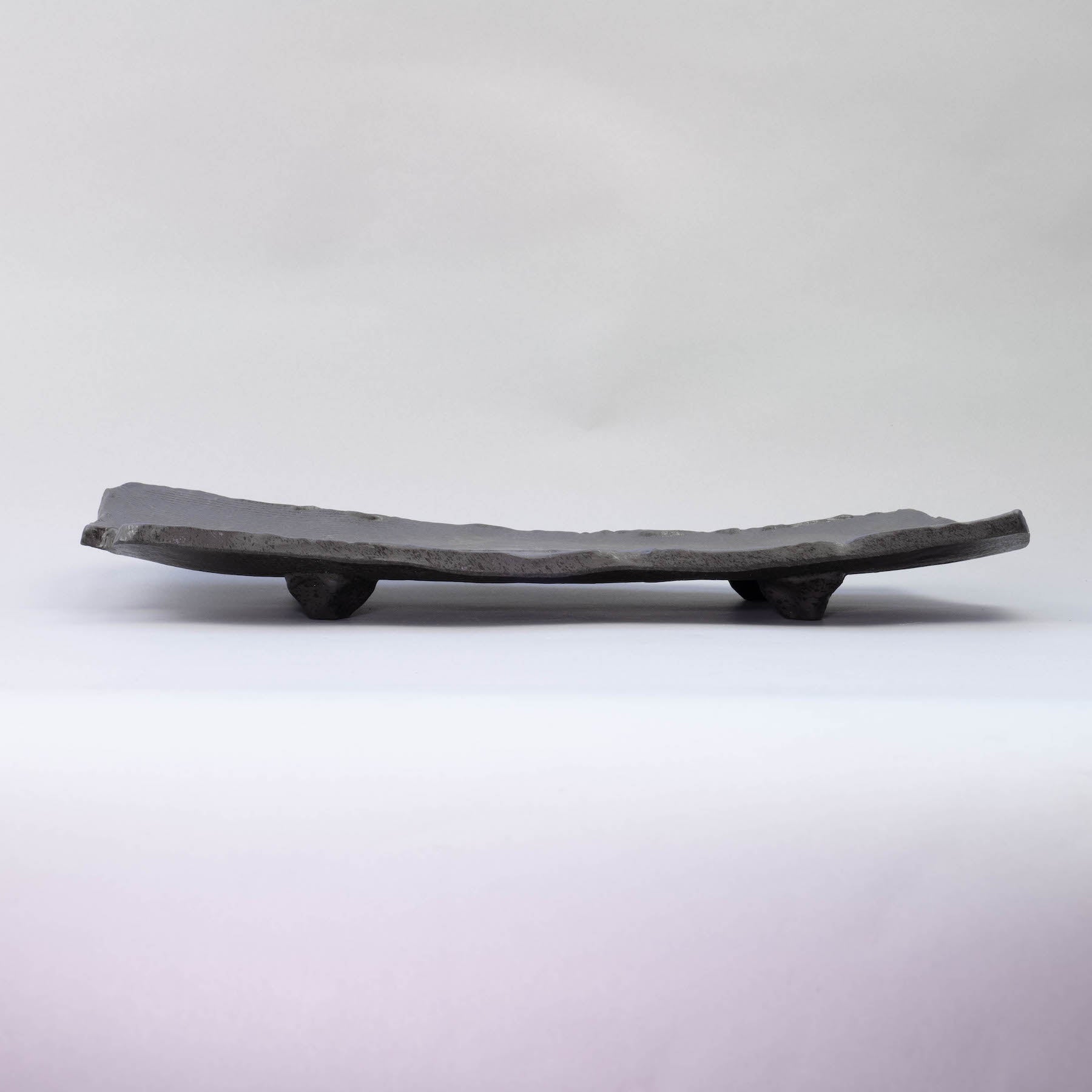Tanka Charcoal 37cm Legged Plate