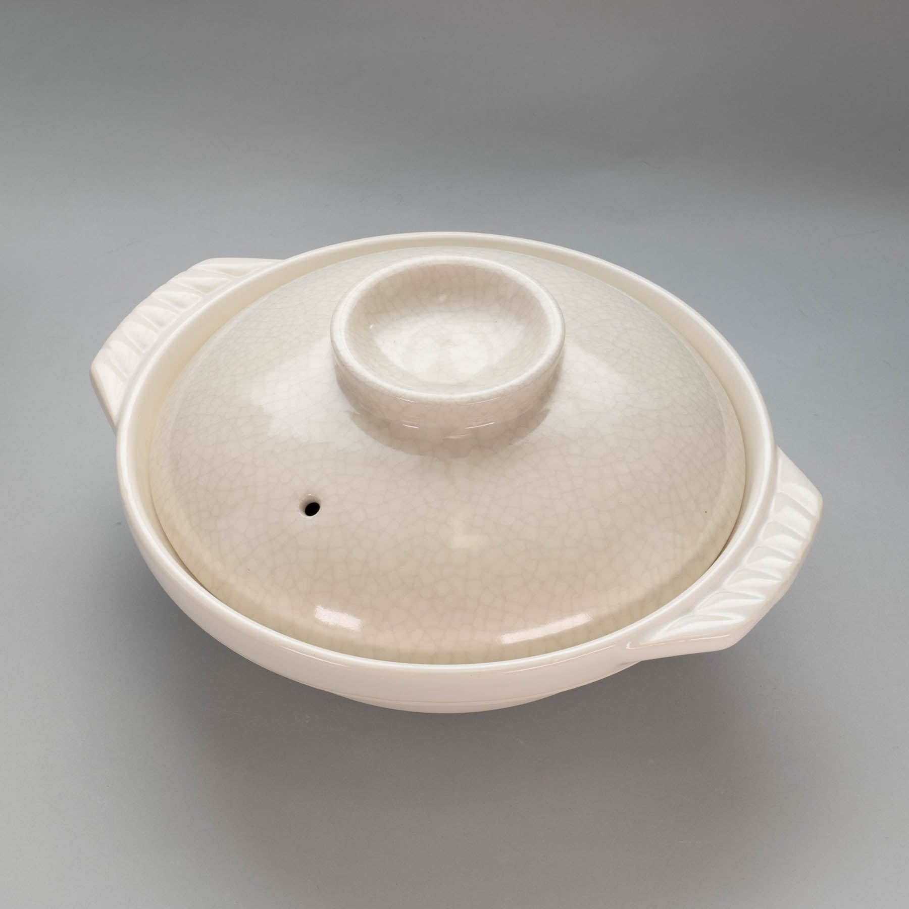 Kannyu White Earthen Pot