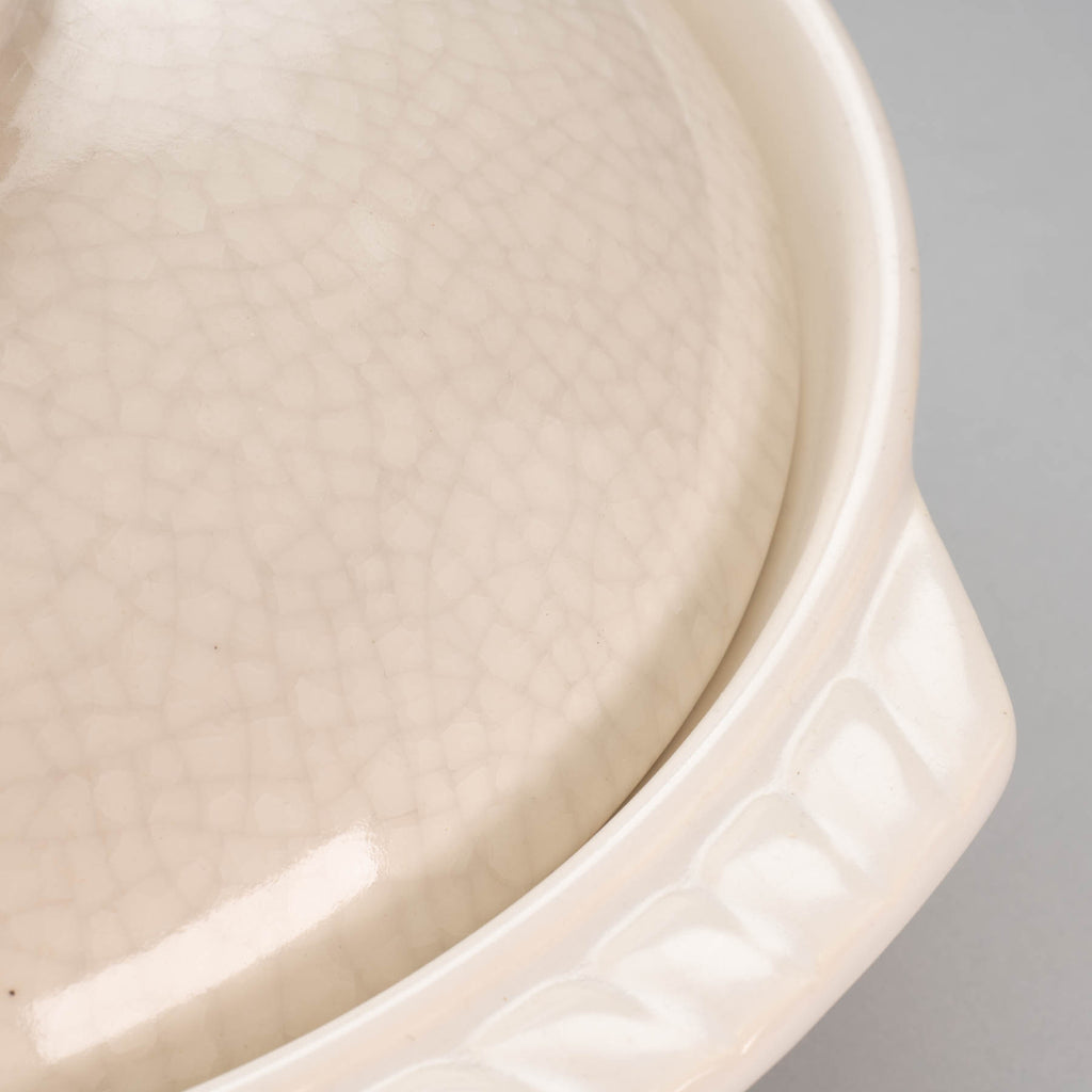 Kannyu White Earthen Pot
