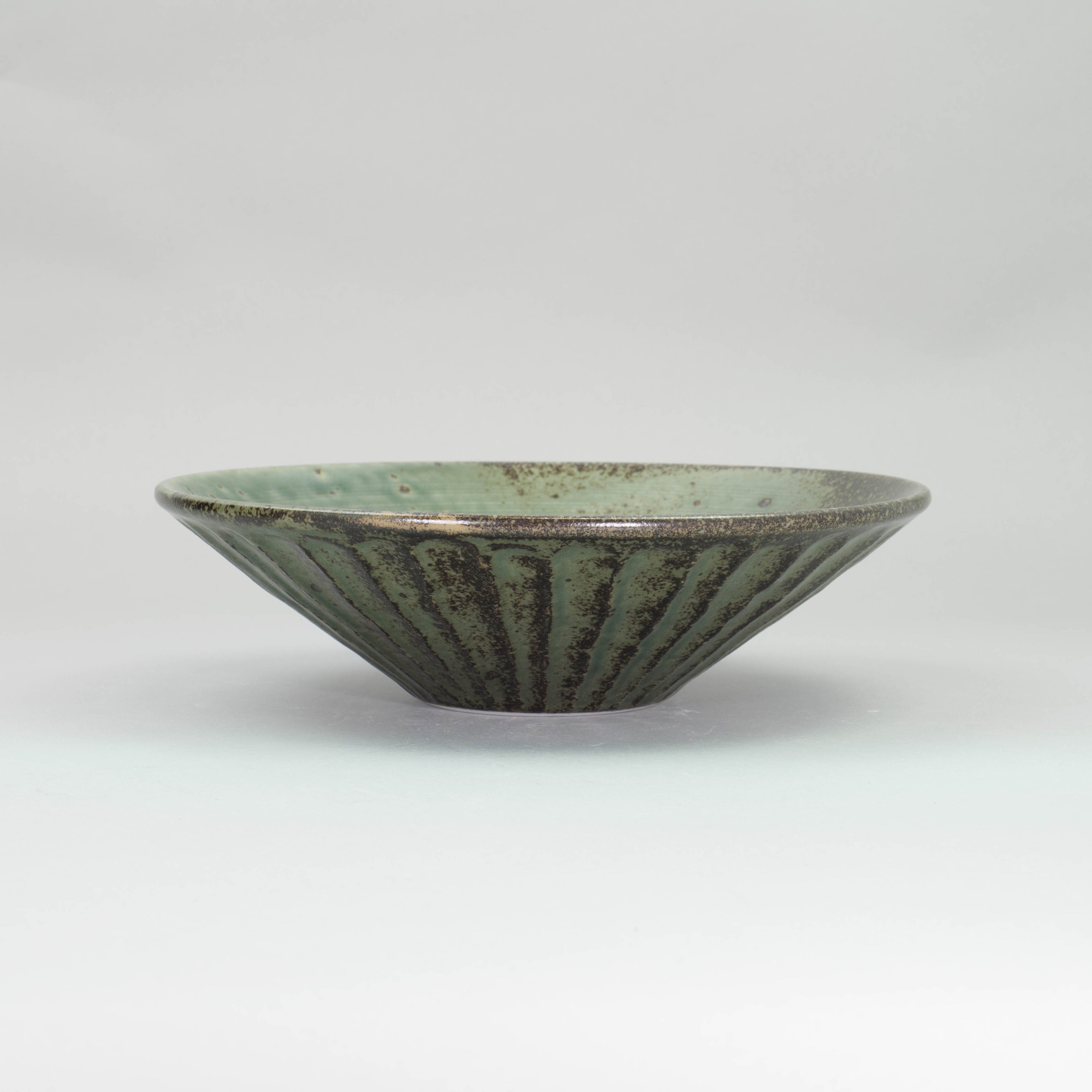 UGUISU Shaved Shallow Bowl